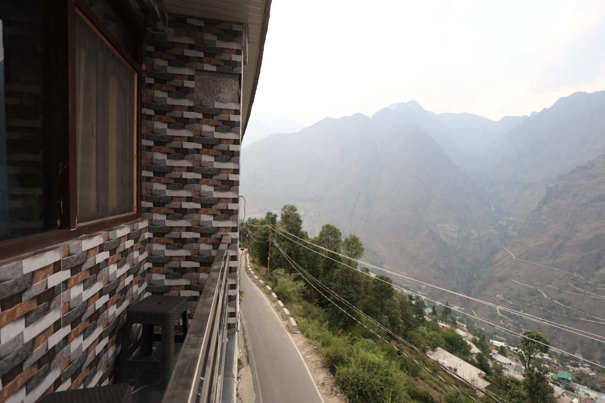 Sleeping Beauty Hotel Moutain View Property Joshīmath Exterior foto